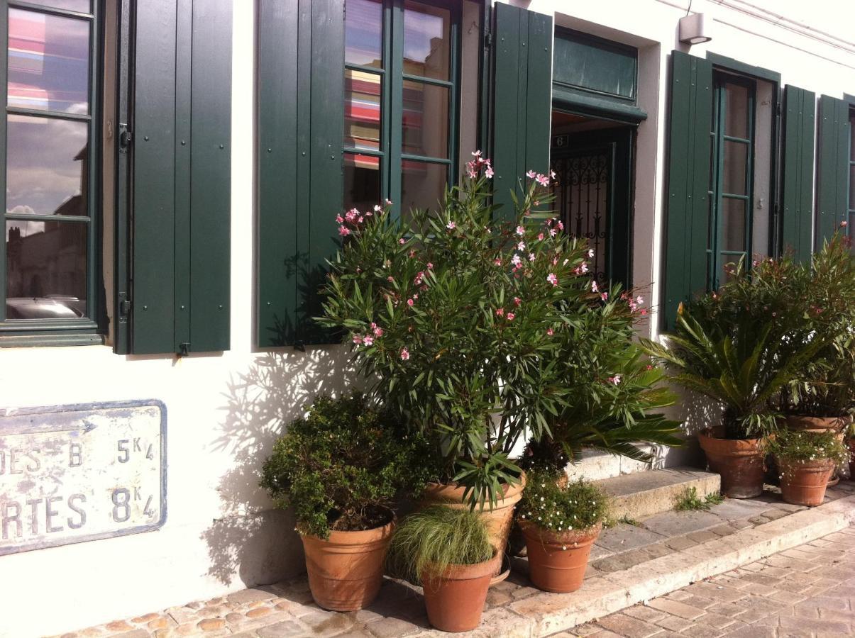 Hôtel Le Sénéchal Ars-en-Ré Extérieur photo